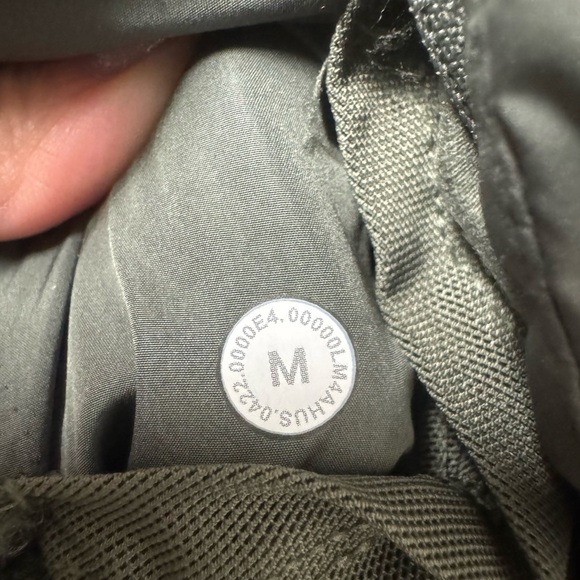 MENS M LULULEMON OLIVE GREEN JACKET - Picture 3 of 13